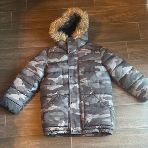 Camouflage Puffer Jacket with Fur Hood, size child’s medium, 7/8